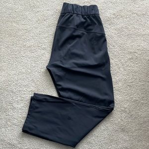 Lululemon on the fly pant